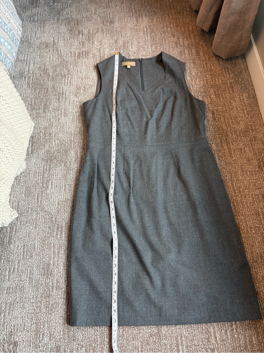 Talbots Sleeveless V-Neck Grey Sheath Dress - Italian Wool - Size 14 - Picture 10 of 14